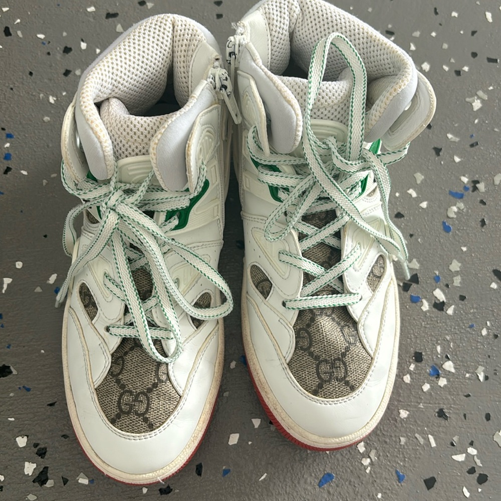 Gucci shoes for kids unisex size 31 or 13 USA